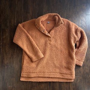 Aerie soft, oversized pullover - warm and comfy! Sherpa style (not Sherpa)